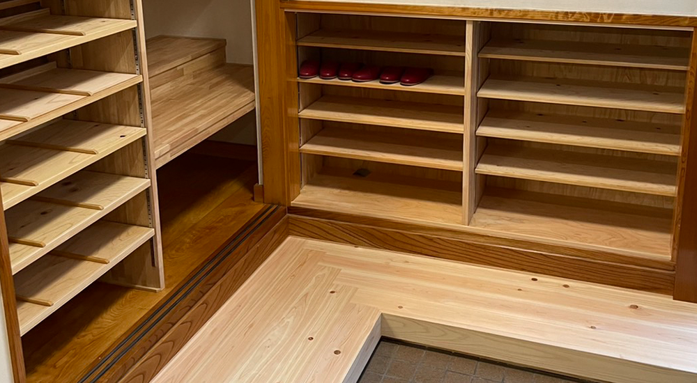 施工事例-コミュニティースペース・玄関・収納